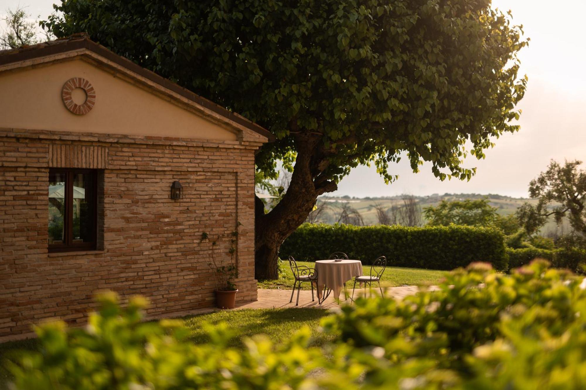 Poggio Antico Appartement Monte San Vito Buitenkant foto